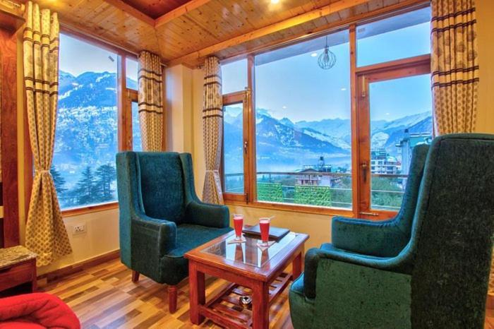 Hotel Mountain Face Manāli Екстериор снимка