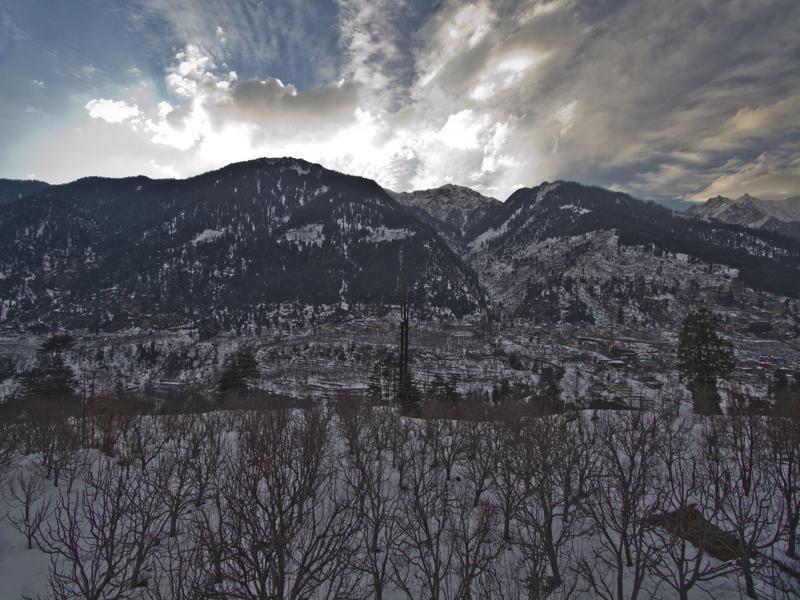 Hotel Mountain Face Manāli Екстериор снимка